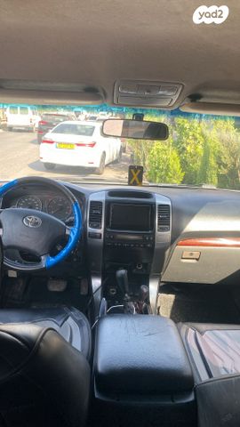 טויוטה לנד קרוזר