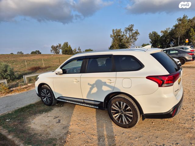 מודעת רכב מיצובישי אאוטלנדר