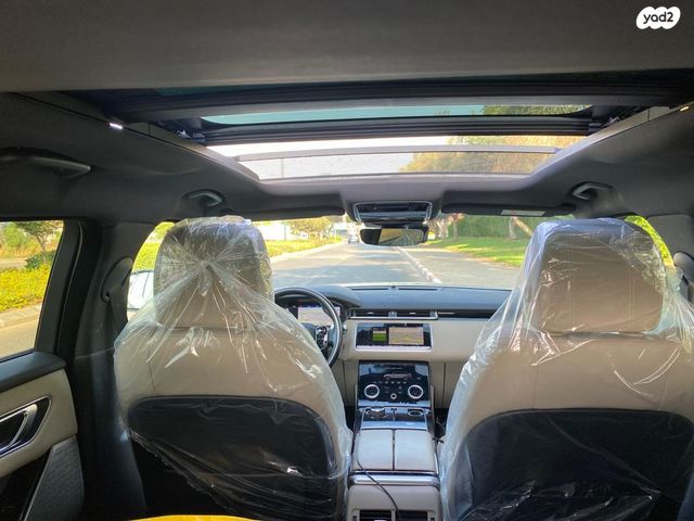 לנד רובר ריינג' רובר ולאר