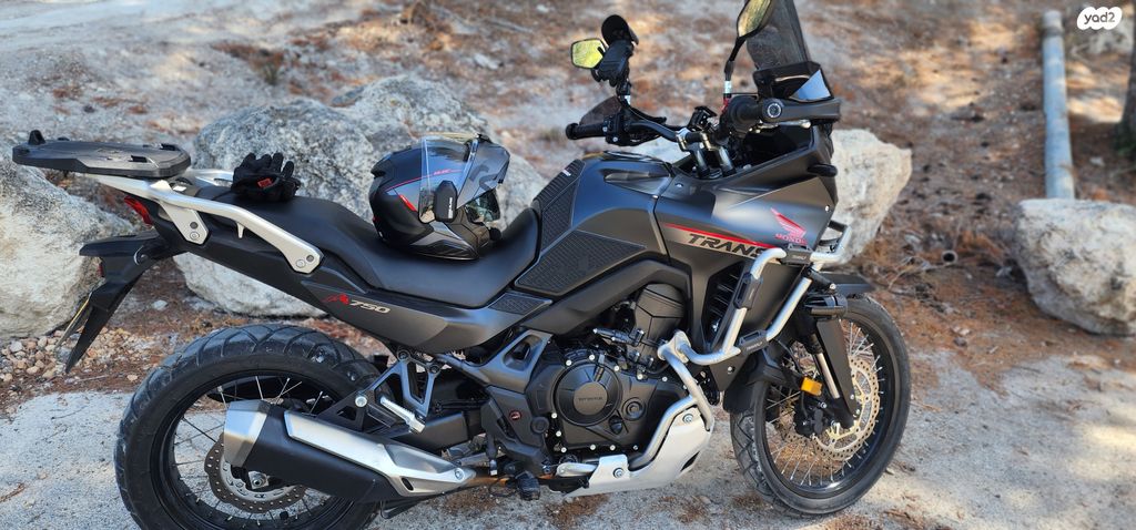 הונדה טרנסאלפ 700