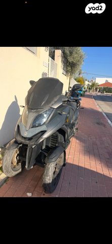 מודעת רכב קוואדרו QV3