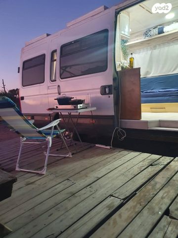 מודעת רכב ממונע אוטוקראוון