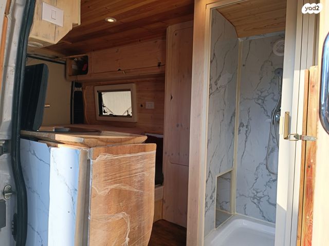 ממונע אוטוקראוון