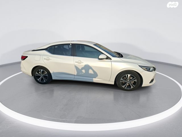 ניסאן סנטרה