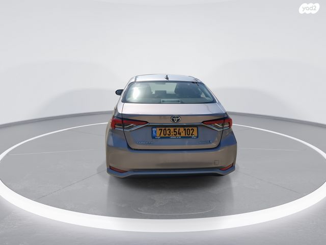 טויוטה קורולה