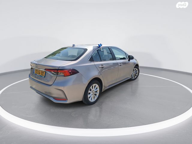 טויוטה קורולה