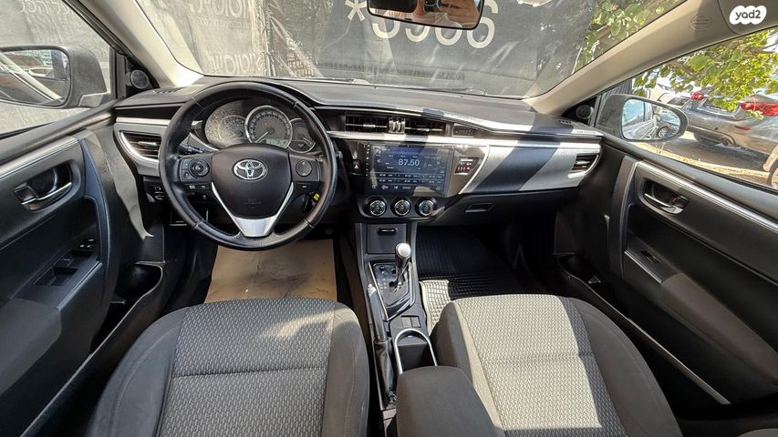 טויוטה קורולה