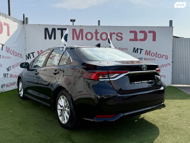 טויוטה קורולה