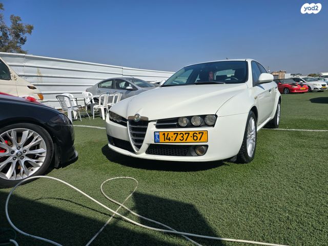 אלפא רומיאו 159