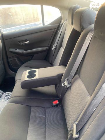 ניסאן סנטרה