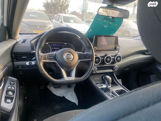 ניסאן סנטרה