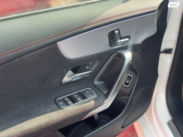 מרצדס-בנץ CLA