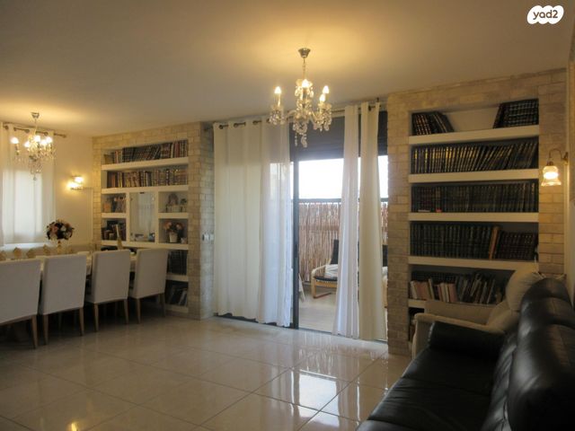 מרים מזרחי 20