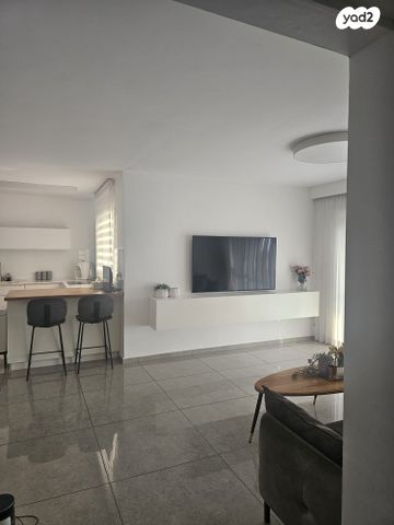 דירה, שדרות האצ"ל 41, ברנע, אשקלון