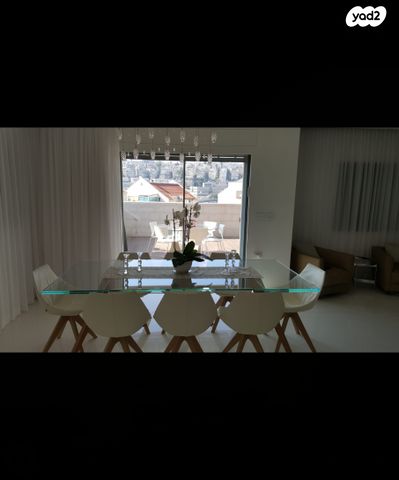 גג/ פנטהאוז, משה קול 17, בית הכרם, רמת בית הכרם, ירושלים