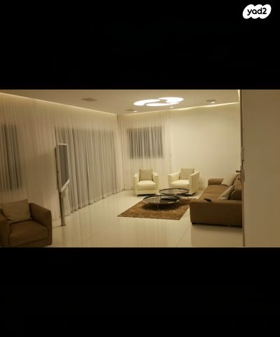 גג/ פנטהאוז, משה קול 17, בית הכרם, רמת בית הכרם, ירושלים