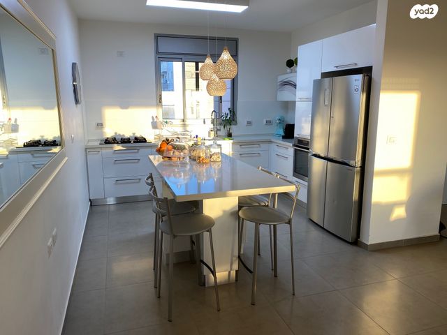 גדעון האוזנר 49