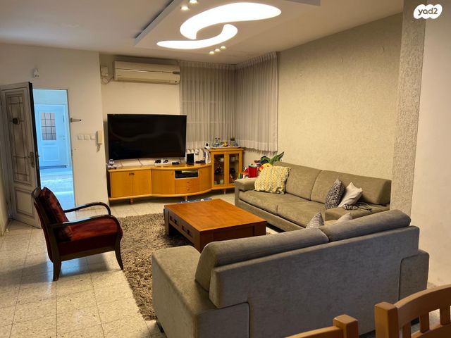 בית פרטי/ קוטג', חיים משה שפירא 39, מנחם בגין, עכו