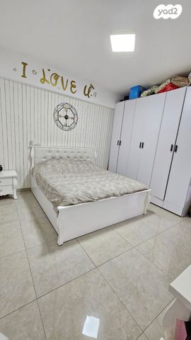 דירה, י"א באדר 12, נאות רחל, חולון