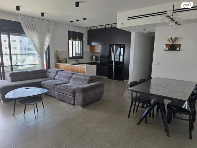 יעקב תמרי 15