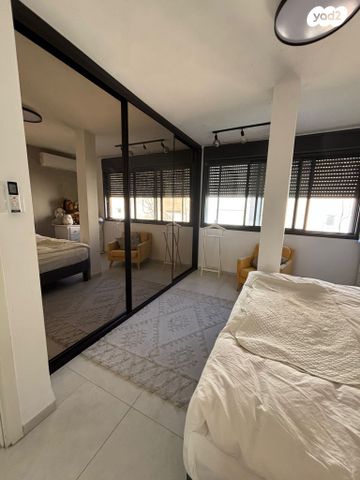 דירה, שדרות וייצמן 39, מרכז העיר, סביניה, הוותיקה, קרית ביאליק