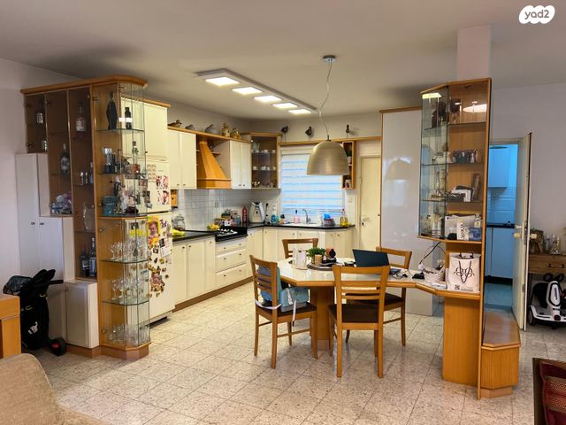 בית פרטי/ קוטג', חיים משה שפירא 39, מנחם בגין, עכו