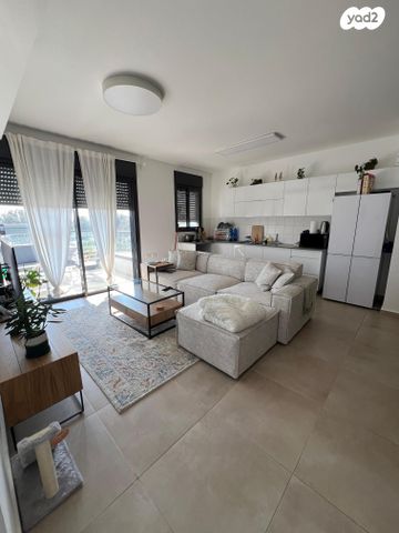 דירה, אריק איינשטיין 22, הרקפות, ראשון לציון