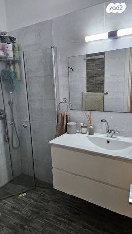 דירה, י"א באדר 12, נאות רחל, חולון