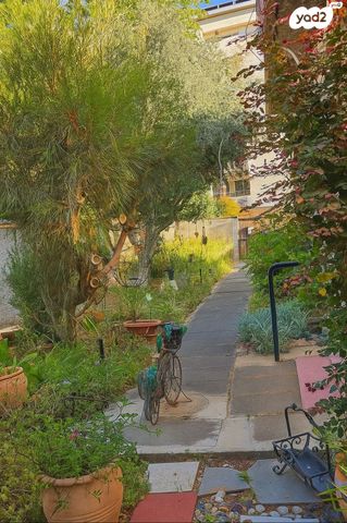 דו משפחתי, בית שמאי 5, מורשה, רמת השרון