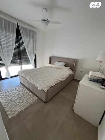 דירה, אריק איינשטיין 22, הרקפות, ראשון לציון