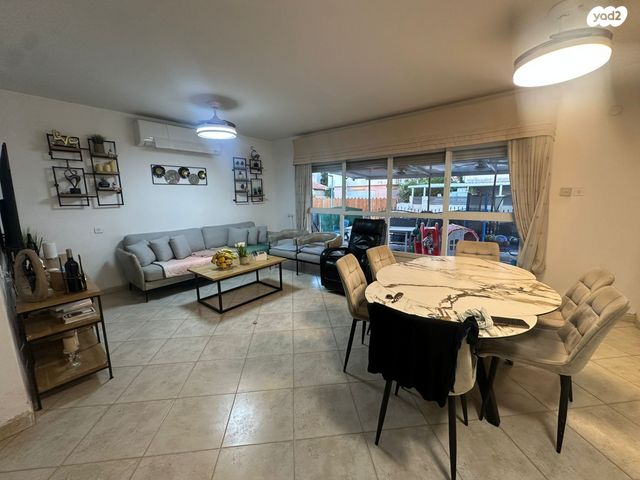 בית פרטי/ קוטג', הרב יהודה שטרית 5, בנה ביתך, עפולה