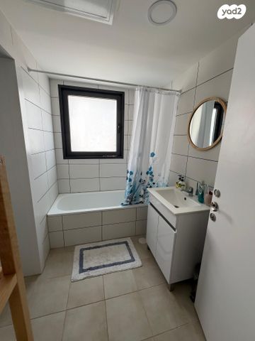 דירה, אריק איינשטיין 22, הרקפות, ראשון לציון