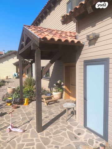 בית פרטי/ קוטג', אל רום, אל רום, אל רום