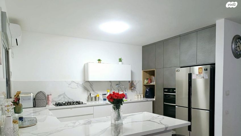 דופלקס, ברוש 32, לשם, עלי זהב