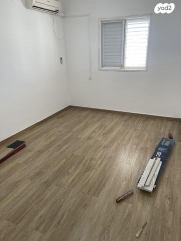 דירה, קרן היסוד 20, גן הורדים, אשקלון