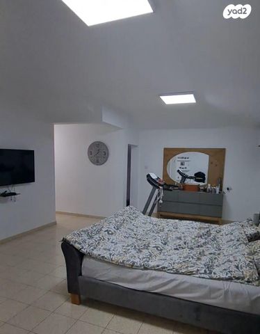 גג/ פנטהאוז, האלה 9, גבעת רם, קרית אתא