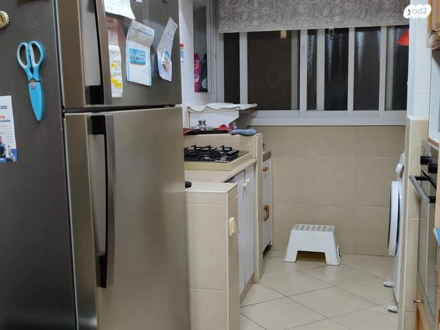 אהרון לובלין 24