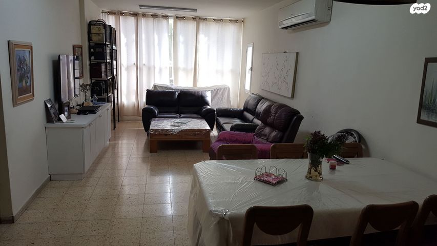 שדרות הרב לוין 8