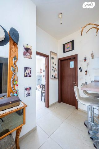 דירה, דרור 11, חלומות זכרון, זכרון יעקב