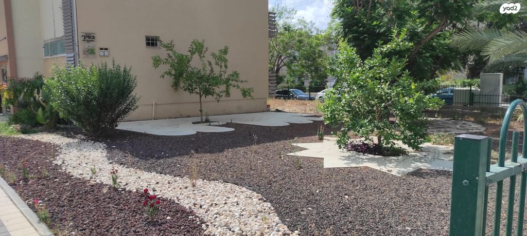 סמטת הצפורנים 2