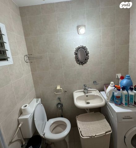 דירת גן, הכנסת 2, רסקו ב', חולון