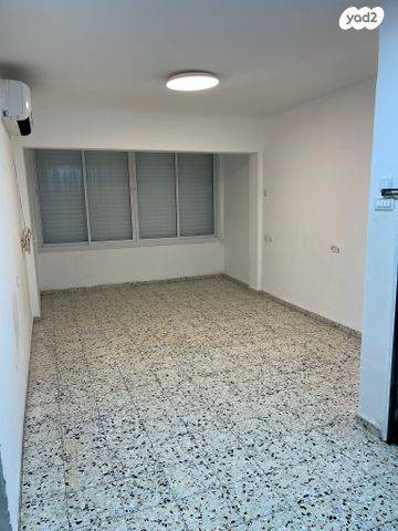 דירה, החלוץ 57, טרומפלדור, נהריה