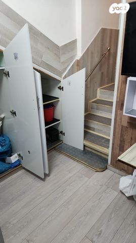 גוש עציון 19