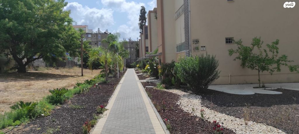 דירה, סמטת הצפורנים 2, רמת יוסף, בת ים