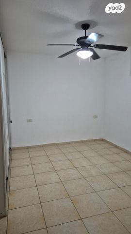 יחידת דיור, השיח 7, מרכז המושבה, אבן יהודה