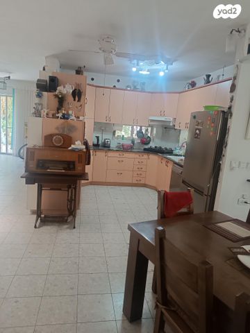 בית פרטי/ קוטג', גולדה מאיר 43, קרית ביאליסטוק, יהוד מונוסון