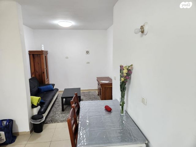 יחידת דיור, הרמב"ם 1, חשמונאים, חשמונאים