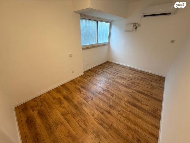 דירת גן, דרך הציונות 5, רובע ג', אריאל