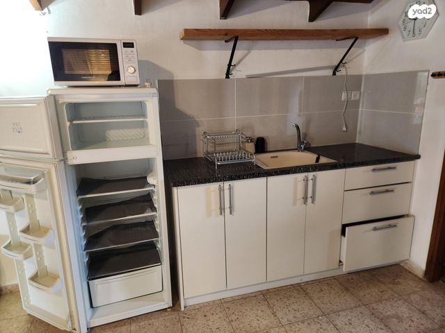 סטודיו/ לופט, עמיקם שמאי 49, ראש פינה, ראש פינה