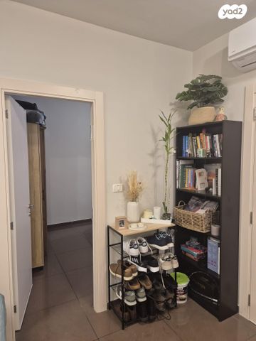 דירה, אהרון גולדשטיין 18, בורוכוב, גבעתיים